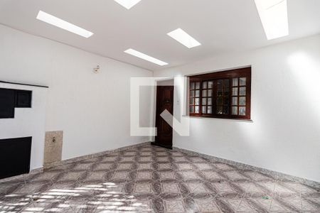 Casa para alugar com 115m², 2 quartos e 1 vaga Casa para alugar com 115m², 2 quartos e 1 vagaGaragem