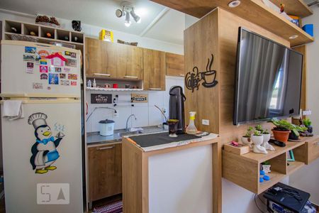 Cozinha  de apartamento à venda com 2 quartos, 44m² em Sarandi, Porto Alegre
