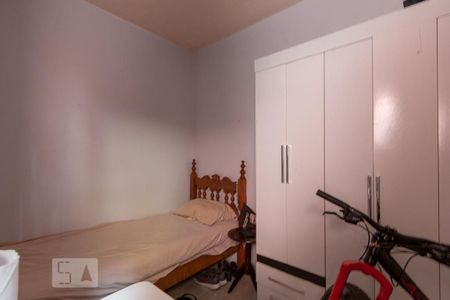 Casa à venda com 200m², 4 quartos e 2 vagasQuarto de Serviço