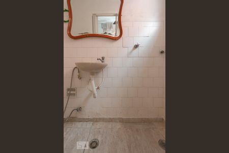 Casa à venda com 200m², 4 quartos e 2 vagasBanheiro de Serviço