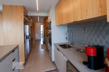 Apartamento à venda com 134m², 3 quartos e 3 vagasChurrasqueira