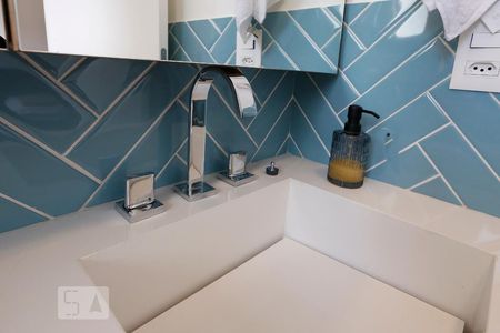 Apartamento à venda com 134m², 3 quartos e 3 vagasBanheiro da Suíte 1