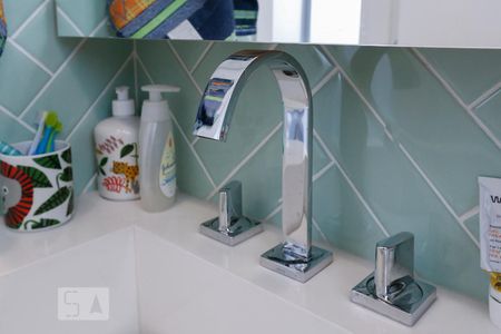 Apartamento à venda com 134m², 3 quartos e 3 vagasBanheiro da Suíte 2