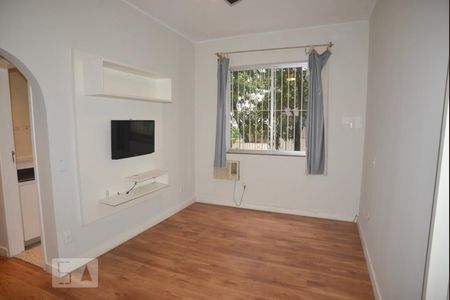 Apartamento à venda com 80m², 2 quartos e sem vaga Apartamento à venda com 80m², 2 quartos e sem vagaQuarto