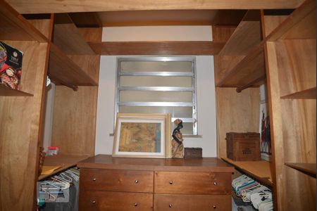 Apartamento à venda com 80m², 2 quartos e sem vaga Apartamento à venda com 80m², 2 quartos e sem vagaQuarto de Serviço