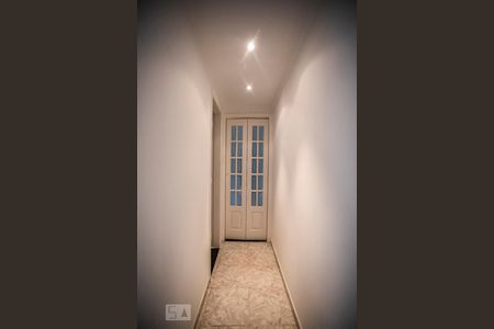 Casa para alugar com 120m², 3 quartos e 2 vagas Casa para alugar com 120m², 3 quartos e 2 vagasCorredor