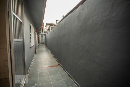 Casa para alugar com 120m², 3 quartos e 2 vagas Casa para alugar com 120m², 3 quartos e 2 vagasCorredor - Externo