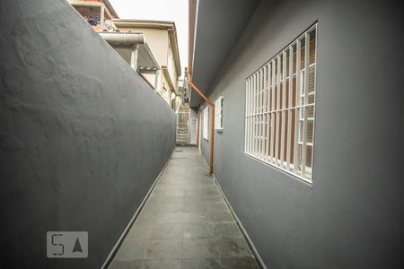 Casa para alugar com 120m², 3 quartos e 2 vagas Casa para alugar com 120m², 3 quartos e 2 vagasCorredor - Externo
