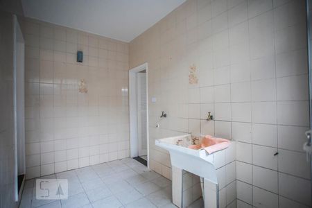 Casa para alugar com 120m², 3 quartos e 2 vagas Casa para alugar com 120m², 3 quartos e 2 vagasÁrea de Serviço