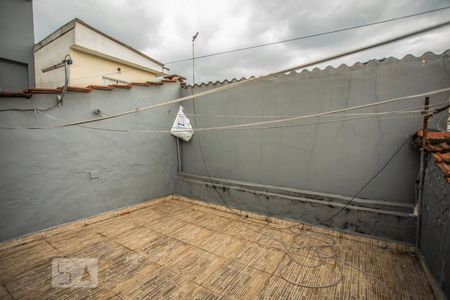 Casa para alugar com 120m², 3 quartos e 2 vagas Casa para alugar com 120m², 3 quartos e 2 vagasTerraço