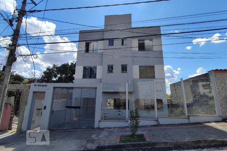 Apartamento para alugar com 55m², 2 quartos e 1 vagaFachada