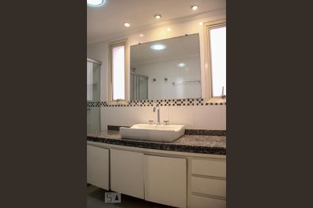 Apartamento à venda com 156m², 3 quartos e 2 vagasBanheiro da Suíte 2