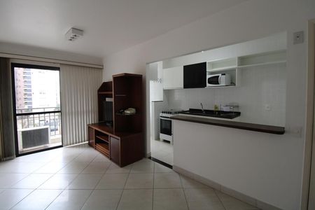 Sala de apartamento para alugar com 1 quarto, 50m² em Cambuí, Campinas