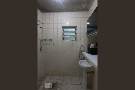 Banheiro de casa à venda com 2 quartos, 175m² em Chácara Agrindus, Taboão da Serra