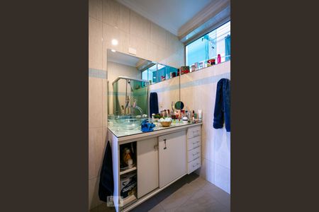 Apartamento à venda com 105m², 2 quartos e 1 vaga Apartamento à venda com 105m², 2 quartos e 1 vagaBanheiro