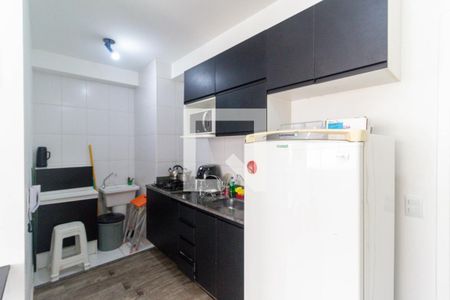Apartamento para alugar com 33m², 2 quartos e sem vaga Apartamento para alugar com 33m², 2 quartos e sem vagaCozinha e área de serviço