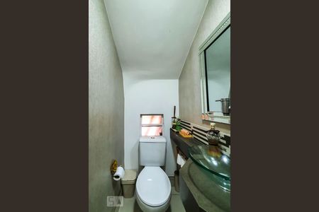 Lavabo de casa à venda com 3 quartos, 200m² em Vila Nair, São Paulo