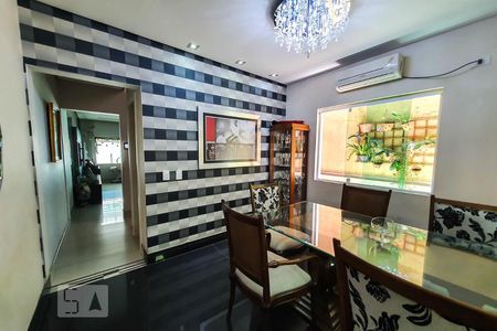 Sala de Jantar de casa à venda com 3 quartos, 200m² em Vila Nair, São Paulo