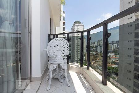 Varanda da Sala de apartamento à venda com 4 quartos, 130m² em Pompeia, São Paulo