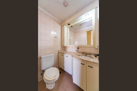 Banheiro do Quarto 3 de apartamento à venda com 3 quartos, 95m² em Vila São Pedro, Santo André
