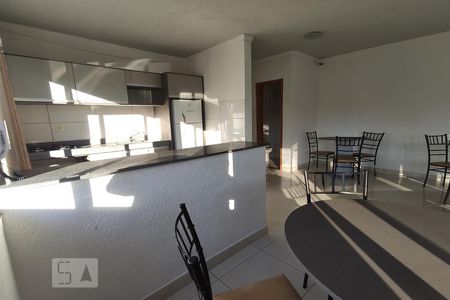 Apartamento para alugar com 46m², 2 quartos e 1 vagaÁrea comum - Salão de festas