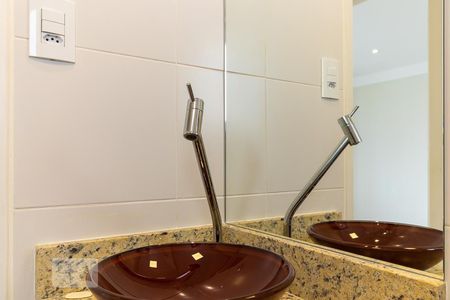 Banheiro - Torneira de kitnet/studio para alugar com 1 quarto, 36m² em Centro, Campinas