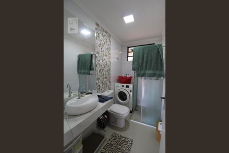 Banheiro de kitnet/studio para alugar com 1 quarto, 40m² em Centro, Campinas