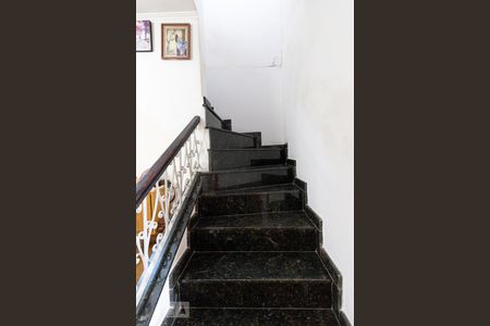 Escadas de casa à venda com 3 quartos, 130m² em Jardim Felicidade (zona Oeste), São Paulo