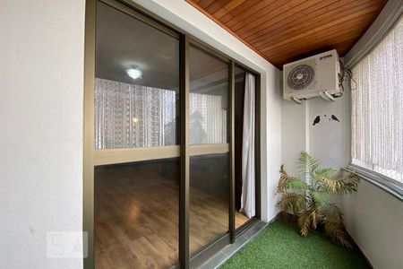 Sacada de apartamento para alugar com 3 quartos, 119m² em Chácara Agrindus, Taboão da Serra