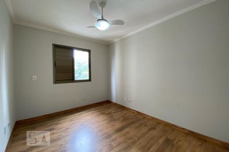 Apartamento para alugar com 119m², 3 quartos e 2 vagasQuarto 2