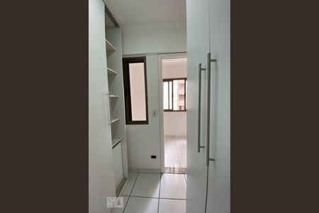 Apartamento para alugar com 119m², 3 quartos e 2 vagasQuarto de Serviço