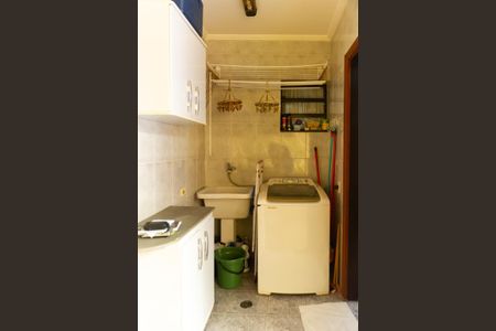 Casa à venda com 170m², 3 quartos e 2 vagasÁrea de Serviço