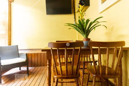 Casa à venda com 170m², 3 quartos e 2 vagasÁrea comum