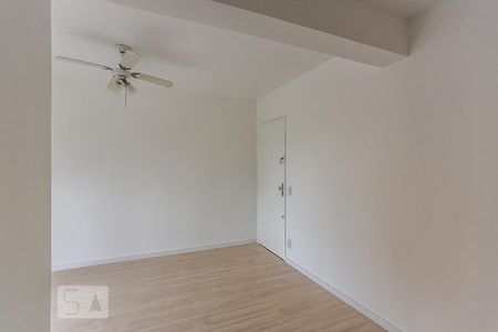 Sala de Estar de apartamento à venda com 3 quartos, 67m² em Butantã, São Paulo