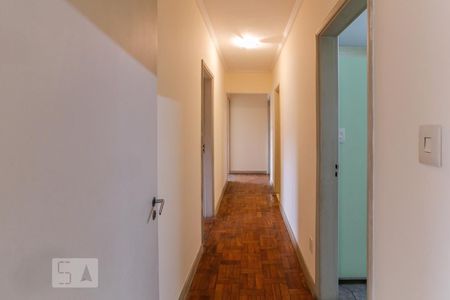 Apartamento à venda com 140m², 3 quartos e 1 vagaCorredor