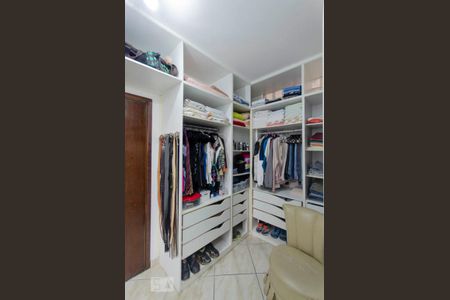 Casa para alugar com 550m², 6 quartos e 8 vagas Casa para alugar com 550m², 6 quartos e 8 vagasCloset Suíte 2