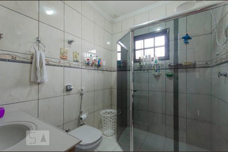 Casa para alugar com 550m², 6 quartos e 8 vagas Casa para alugar com 550m², 6 quartos e 8 vagasBanheiro 2