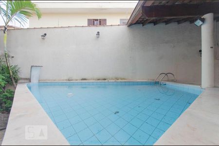 Casa para alugar com 550m², 6 quartos e 8 vagas Casa para alugar com 550m², 6 quartos e 8 vagasPiscina
