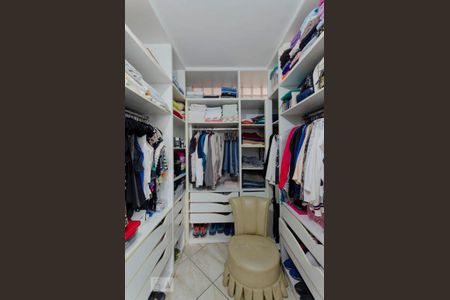 Casa para alugar com 550m², 6 quartos e 8 vagas Casa para alugar com 550m², 6 quartos e 8 vagasCloset Suíte 2