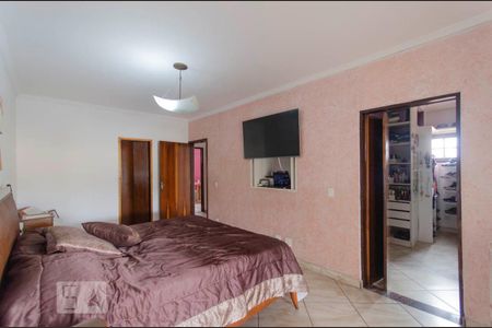 Casa para alugar com 550m², 6 quartos e 8 vagas Casa para alugar com 550m², 6 quartos e 8 vagasSuíte 2