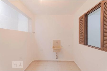 Casa para alugar com 70m², 2 quartos e sem vagaÁrea de Serviço