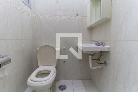 Casa para alugar com 450m², 3 quartos e 3 vagasBanheiro