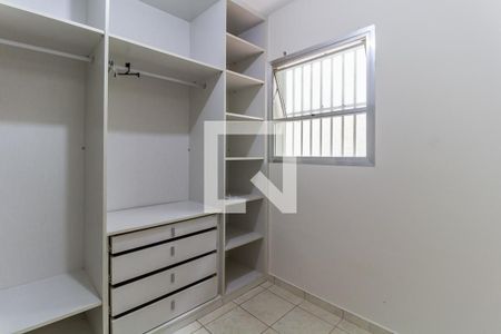 Casa para alugar com 450m², 3 quartos e 3 vagasCloset da suíte