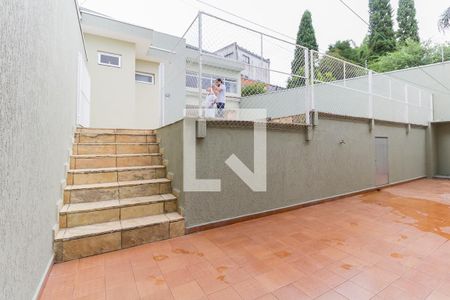 Casa para alugar com 450m², 3 quartos e 3 vagasAcesso para a piscina