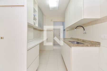 Apartamento para alugar com 100m², 2 quartos e 1 vaga Apartamento para alugar com 100m², 2 quartos e 1 vagaCozinha