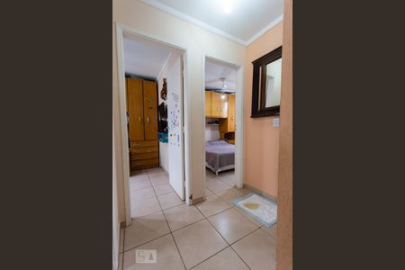 Corredor de apartamento à venda com 3 quartos, 72m² em Vila Industrial, Campinas