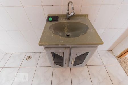 Casa à venda com 400m², 3 quartos e 8 vagasDetalhe banheiro