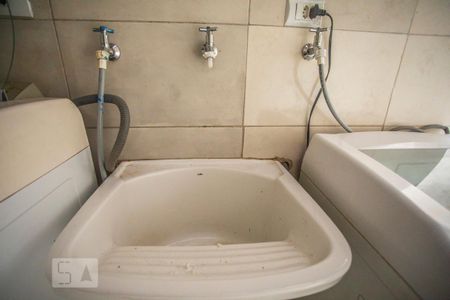 Studio para alugar com 21m², 1 quarto e sem vaga Studio para alugar com 21m², 1 quarto e sem vagaLavanderia compartilhada
