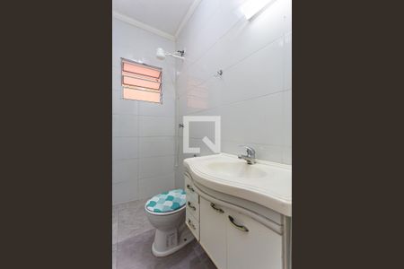 Banheiro de casa para alugar com 1 quarto, 28m² em Vila Suíça, Santo André