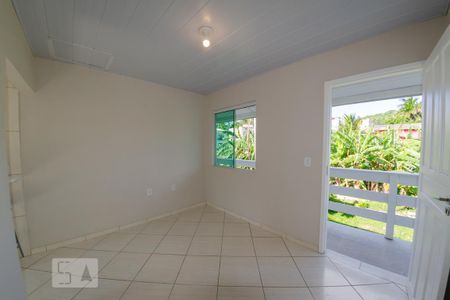 Sala de casa para alugar com 1 quarto, 50m² em Cachoeira do Bom Jesus Leste, Florianópolis